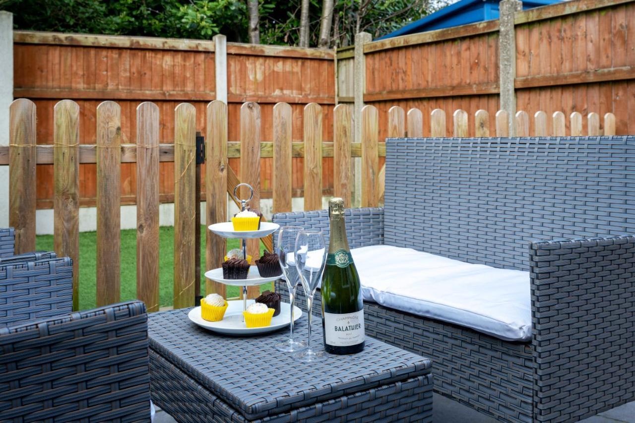 Yew Tree House Contractor / Family Home Free Netflix Fast Wifi Near Dudley/Birmingham Cradley Heath 외부 사진