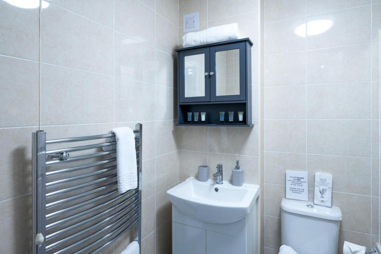 Yew Tree House Contractor / Family Home Free Netflix Fast Wifi Near Dudley/Birmingham Cradley Heath 외부 사진